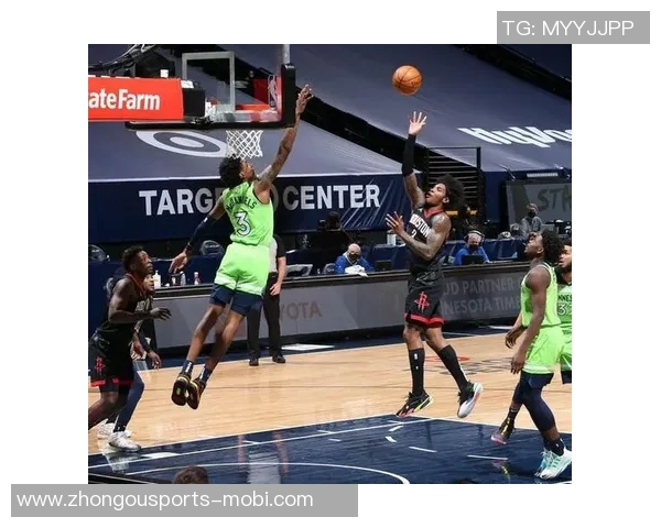 曼恩半场表现惊艳五投全中三分两中助球队取得领先